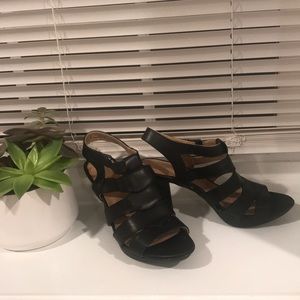 NEW! Naturalizer black shoes